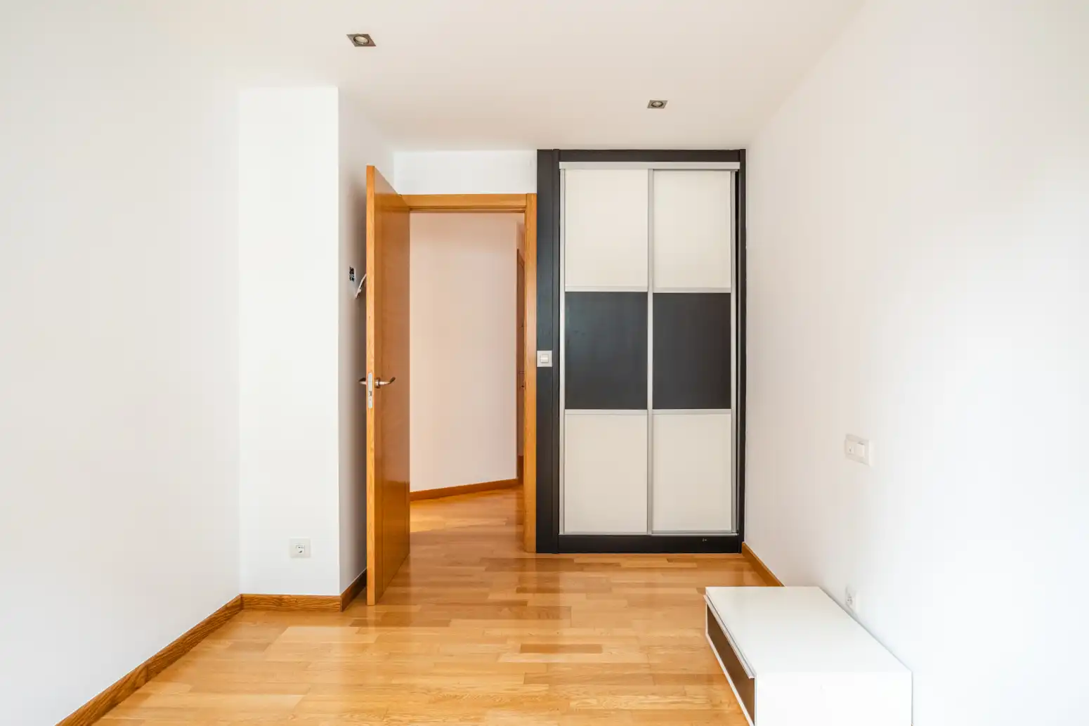 Piso de alquiler en San Martín del Rey Aurelio con Calefacción, Terraza y Trastero