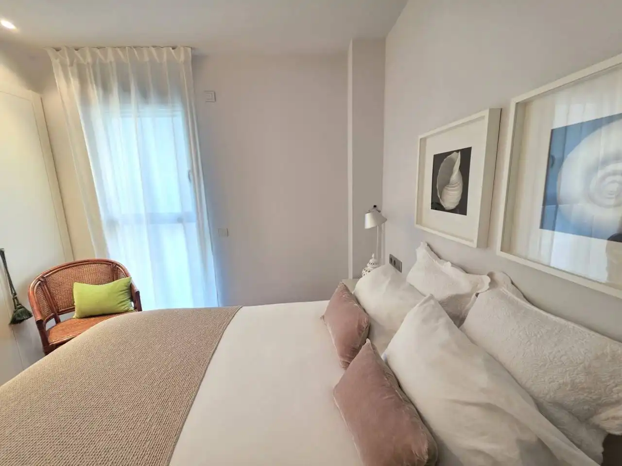 Schlafzimmer von Wohnungen zum Verkauf in Barcelona mit Klimaanlage, Heizung und Parkett