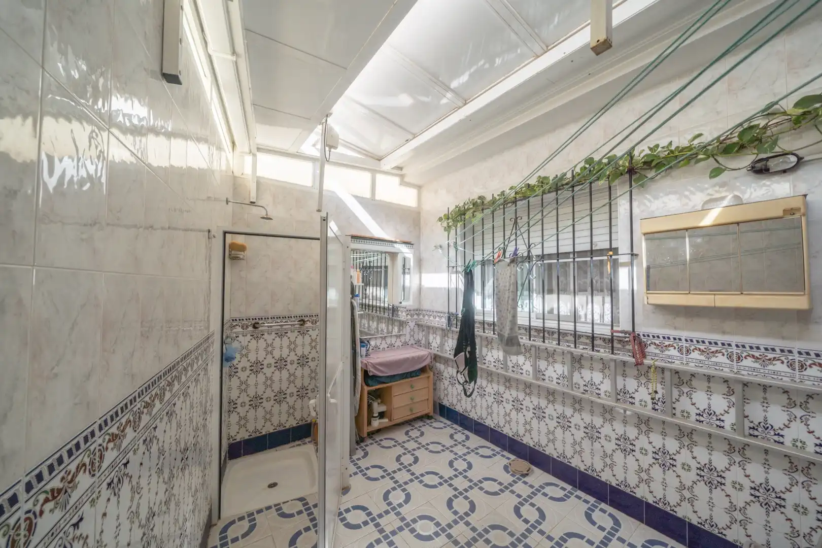 Bany de Casa adosada en venda en San Pedro del Pinatar amb Aire condicionat, Jardí privat i Terrassa