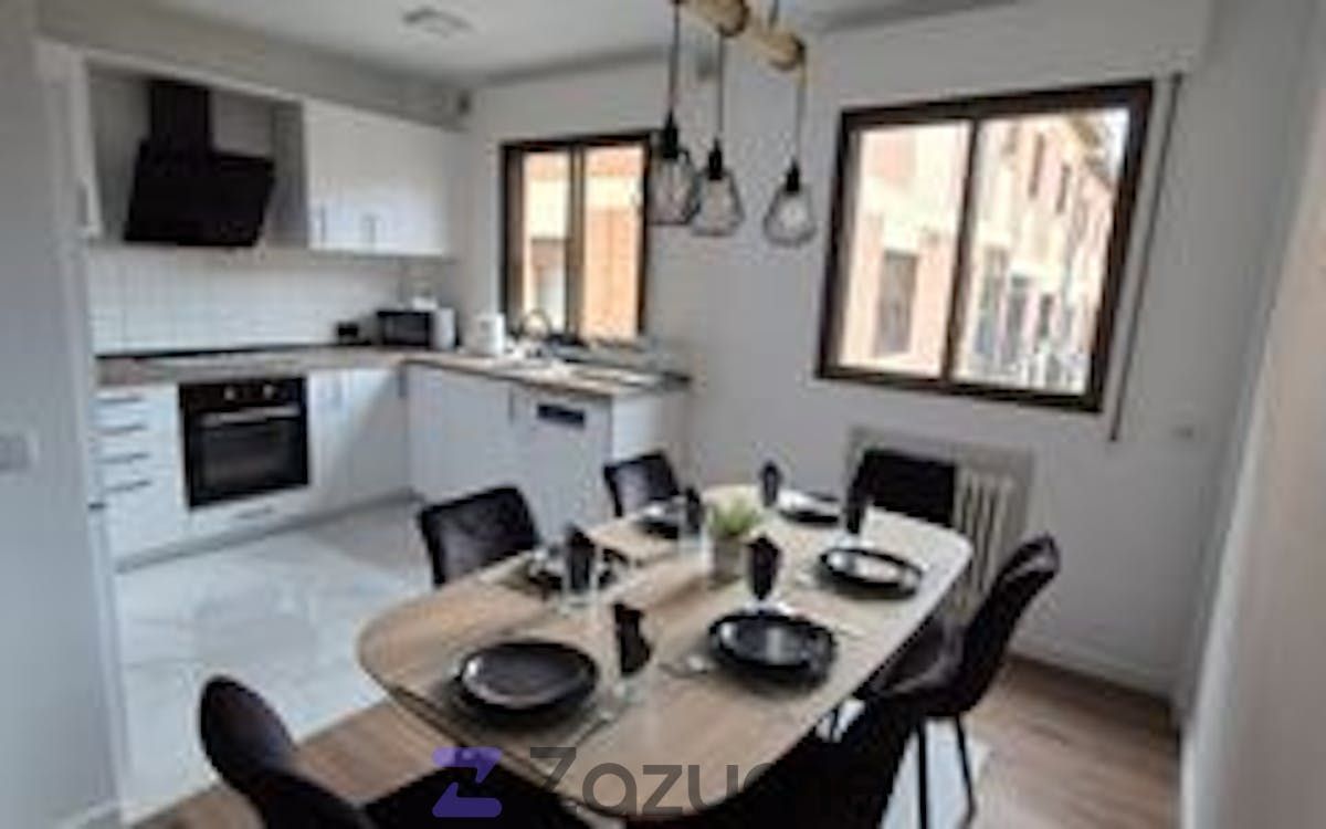 Cuina de Casa adosada de lloguer en Ávila Capital amb Calefacció, Parquet i Traster