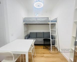 Bedroom of Apartment to rent in  Madrid Capital  with Heating, Furnished and Washing machine