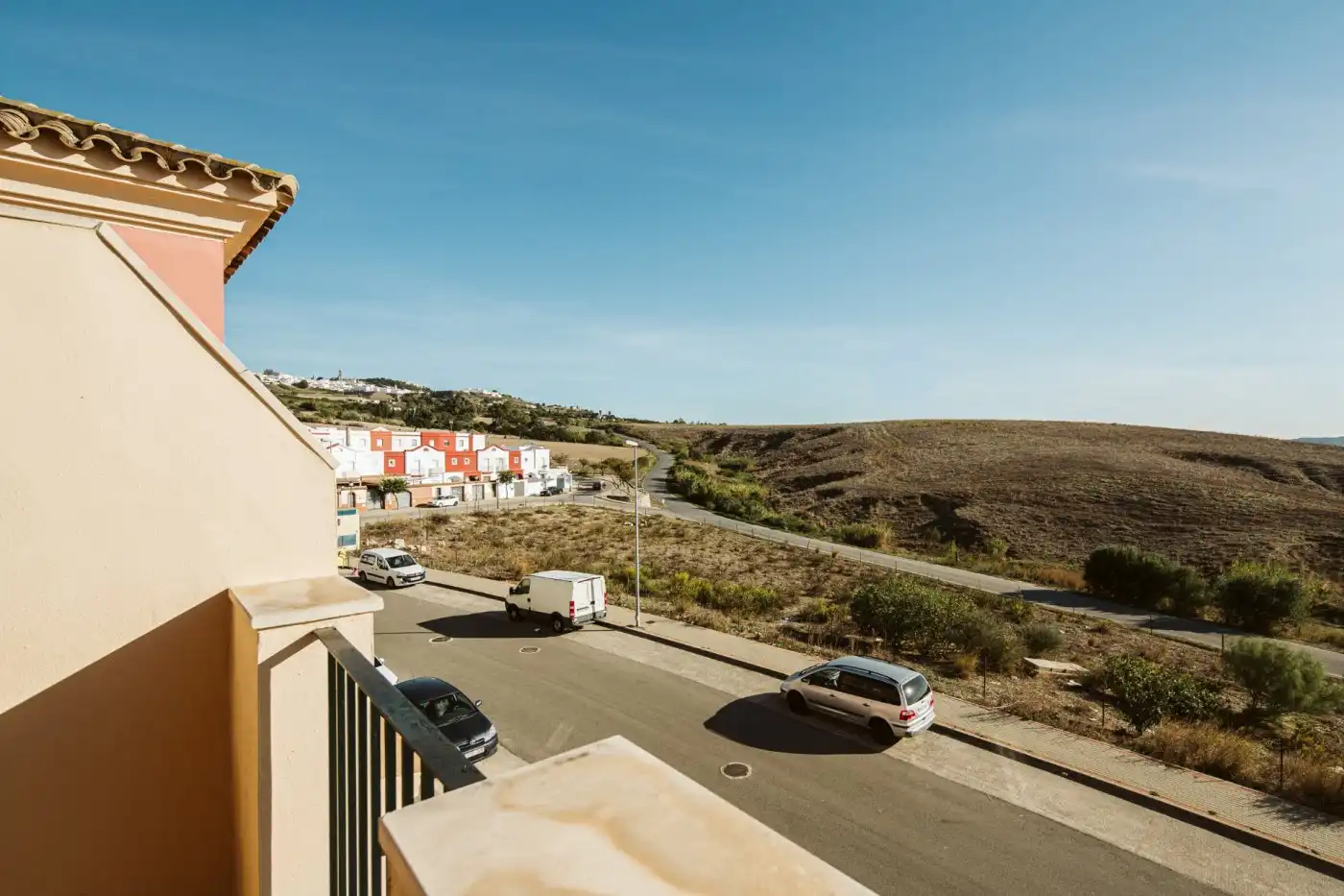 Vista exterior de Casa adosada en venta en Medina Sidonia con Terraza, Balcón y Alarma