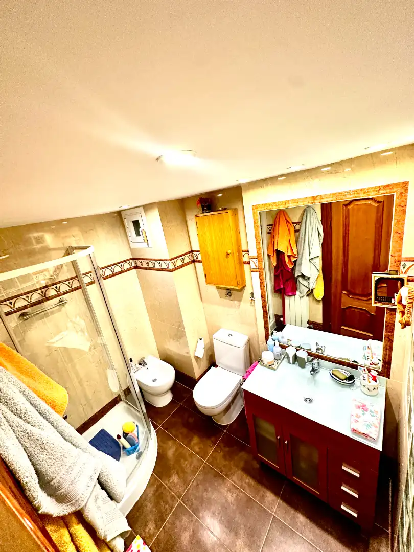 Badezimmer von Wohnung zum Verkauf in Collado Villalba mit Klimaanlage, Heizung und Parkett