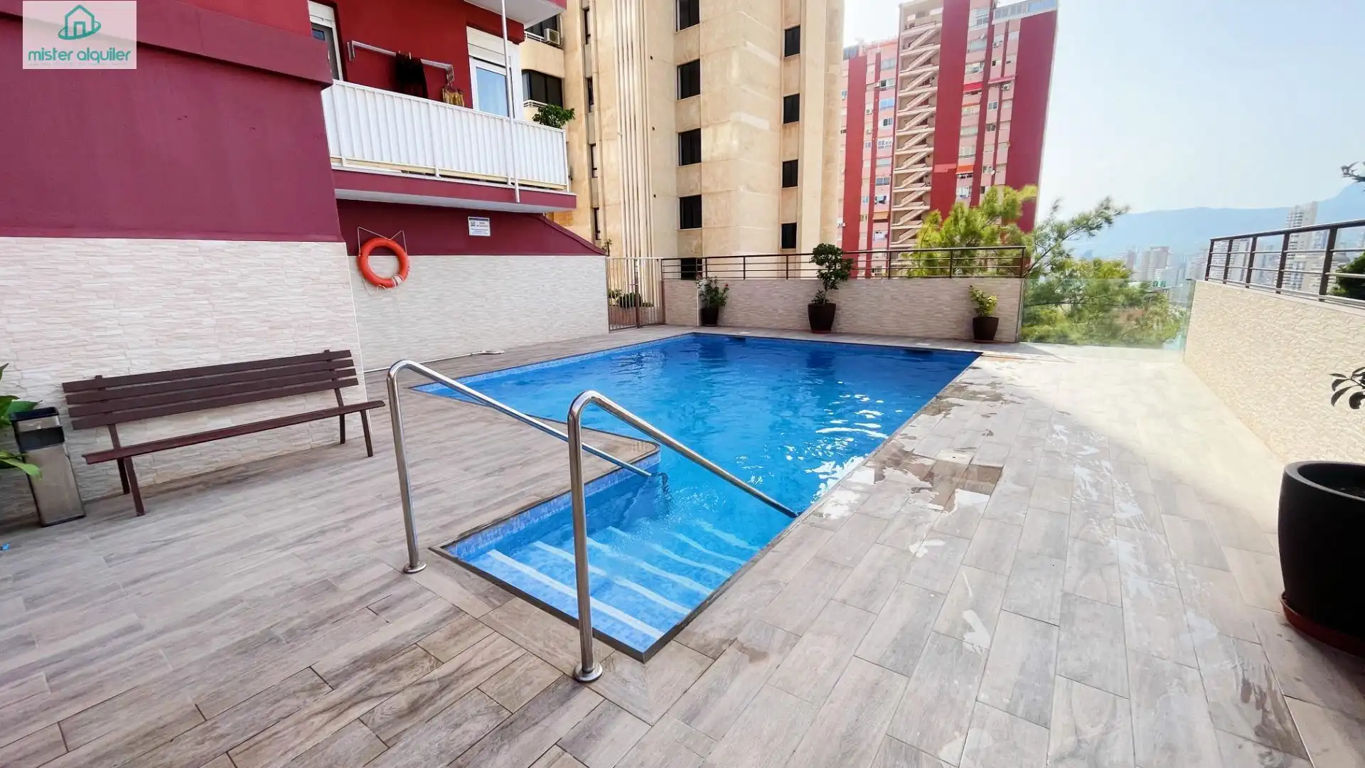 Piscina de Apartamento de alquiler en Benidorm con Aire acondicionado, Calefacción y Amueblado