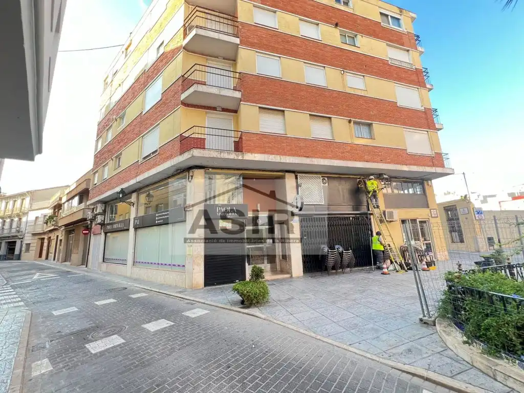 Local en venta en Algemesí con Aire acondicionado