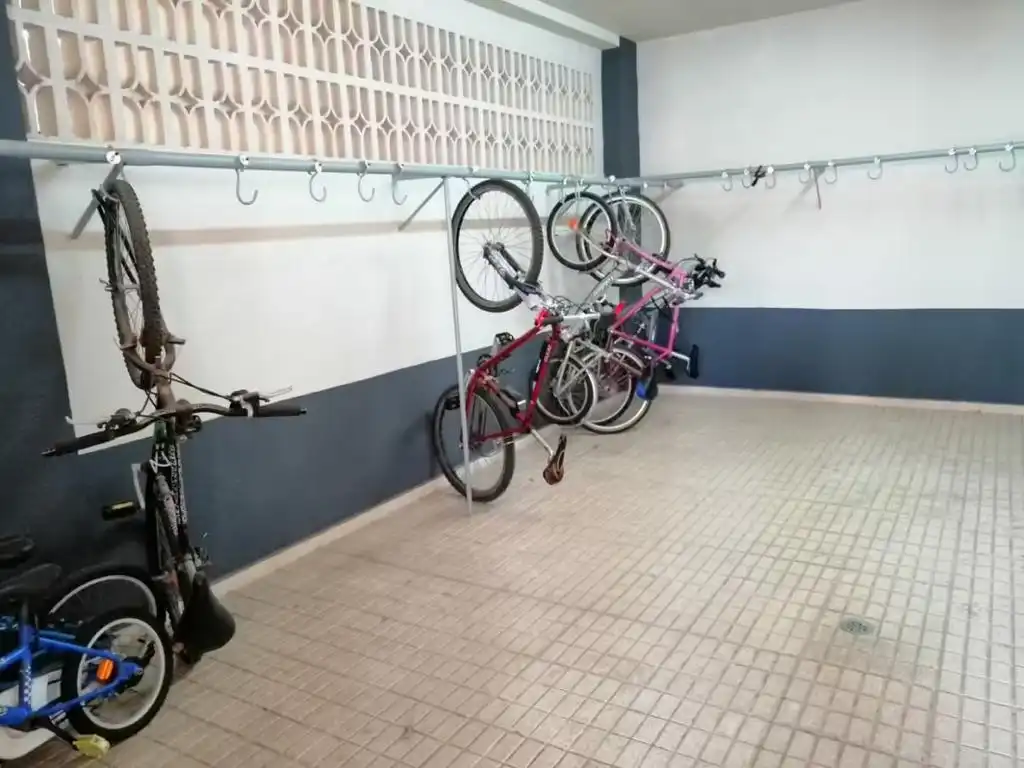 Parking de Apartamento de alquiler en Cullera con Terraza, Amueblado y Horno