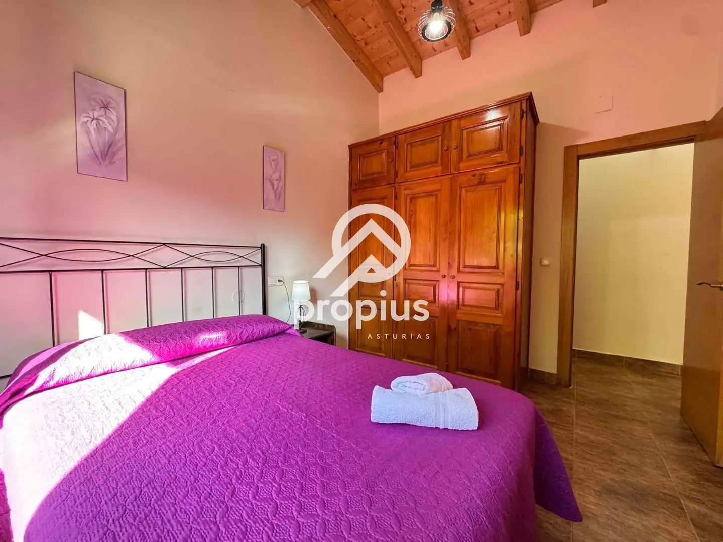 Bedroom of Houses for sale in Llanes  with Heating, Private garden and Parquet flooring