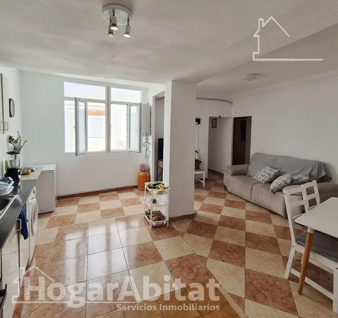Wohnzimmer von Wohnung zum Verkauf in Torrent mit Klimaanlage und Heizung