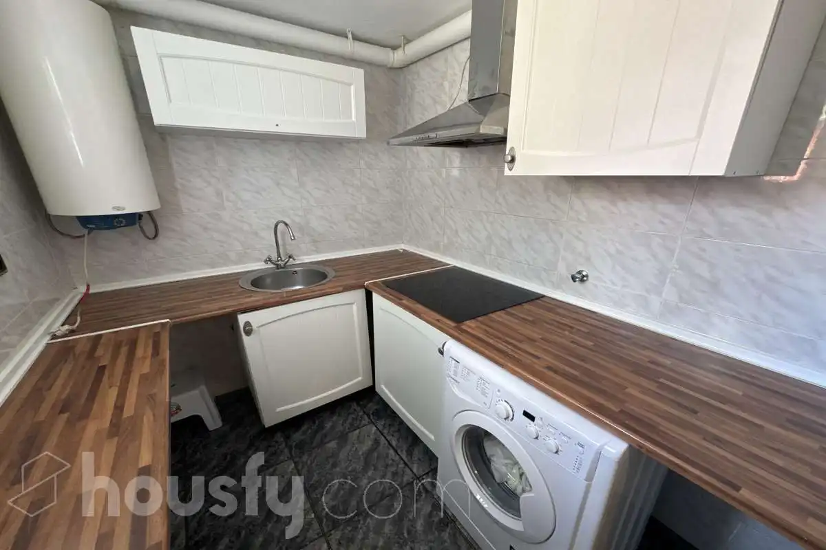 Cocina de Piso de alquiler en Alcalá de Henares con Aire acondicionado, Calefacción y Balcón
