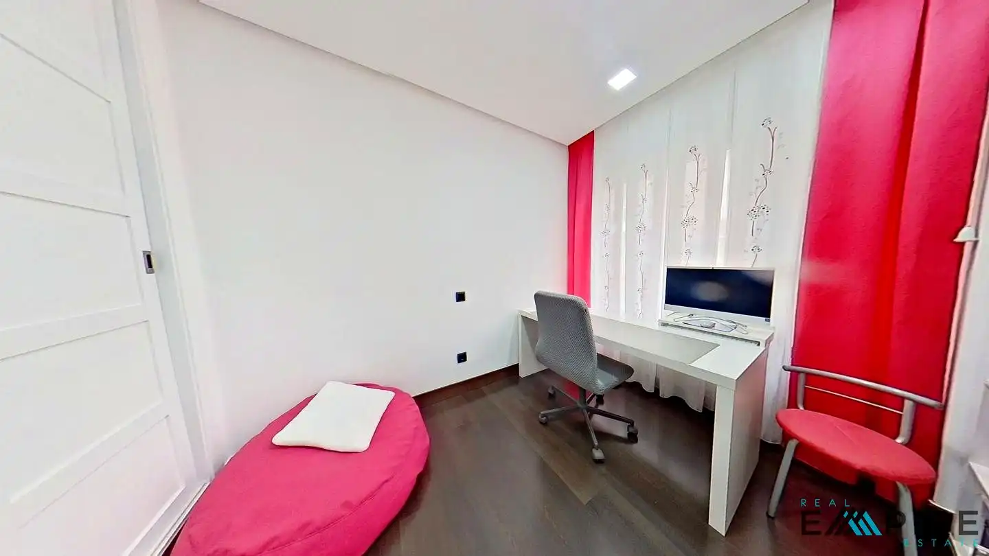 Piso en venta en Cristina Sánchez, Centro