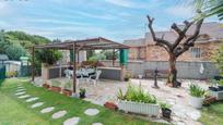 Garden of House or chalet for sale in Villa del Prado  with Air Conditioner, Heating and Private garden