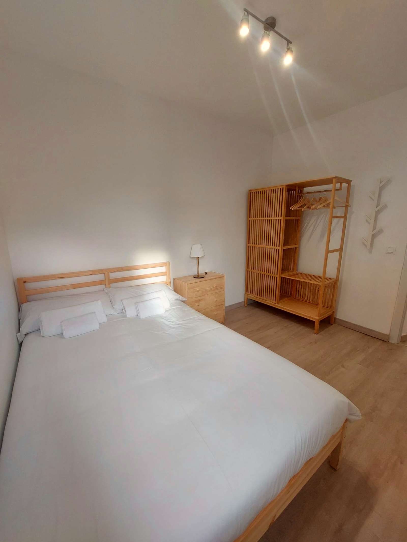 Flat to share in Almendrales