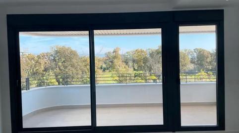 Foto 2 de Apartamento en venta en Avenida Mar de Alborán, Los Álamos, Málaga