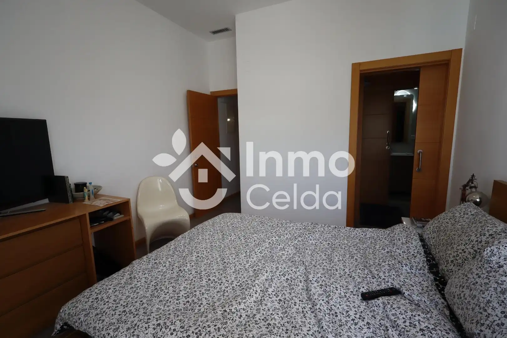 Habitación de Casa o chalet en venta en Chiva con Aire acondicionado, Calefacción y Jardín privado