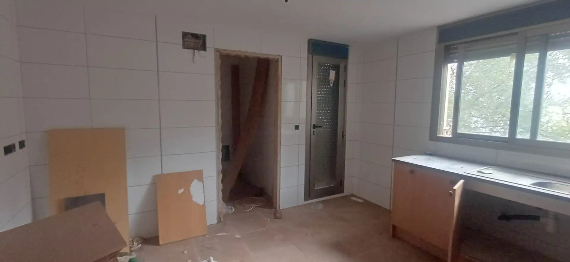 Cuina de Casa adosada en venda en Artana amb Jardí privat, Terrassa i Piscina