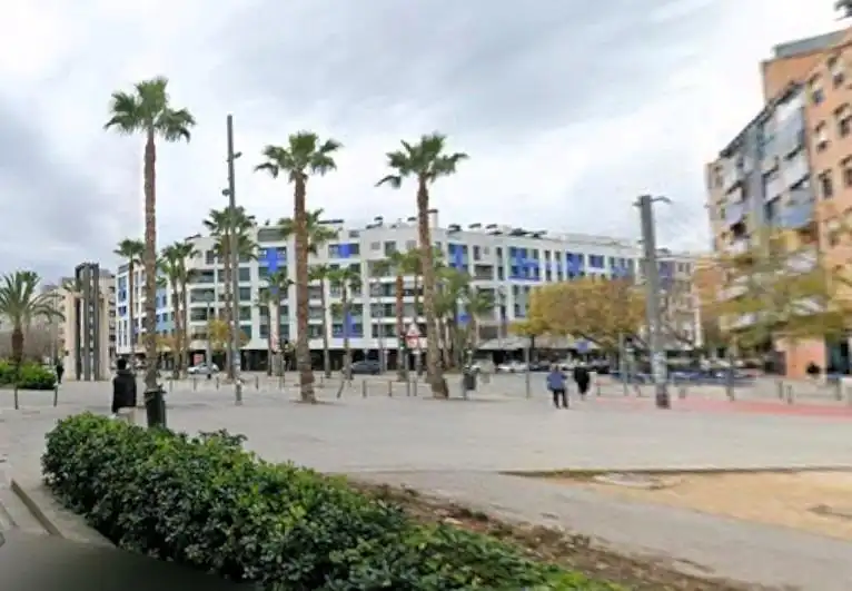 Außenansicht von Wohnung zur Miete in Alicante / Alacant mit Klimaanlage und Balkon