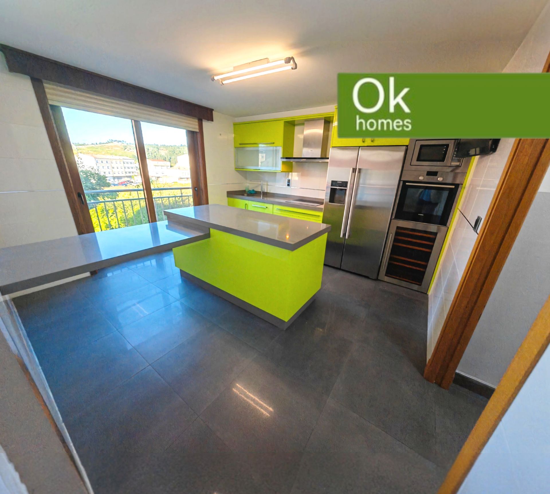 Kitchen of Flat for sale in Arteixo  with Heating, Storage room and Oven