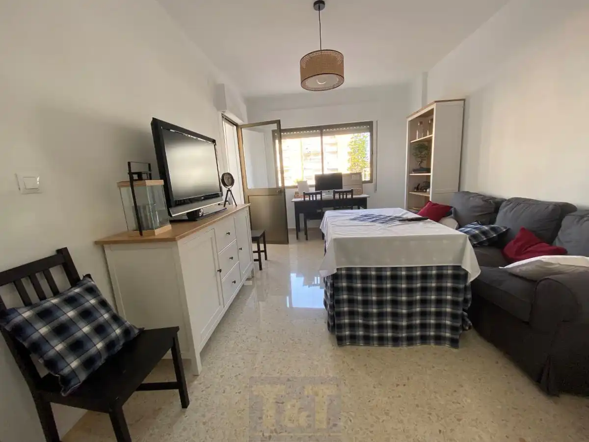 Dormitori de Apartament de lloguer en La Antilla amb Terrassa i Moblat