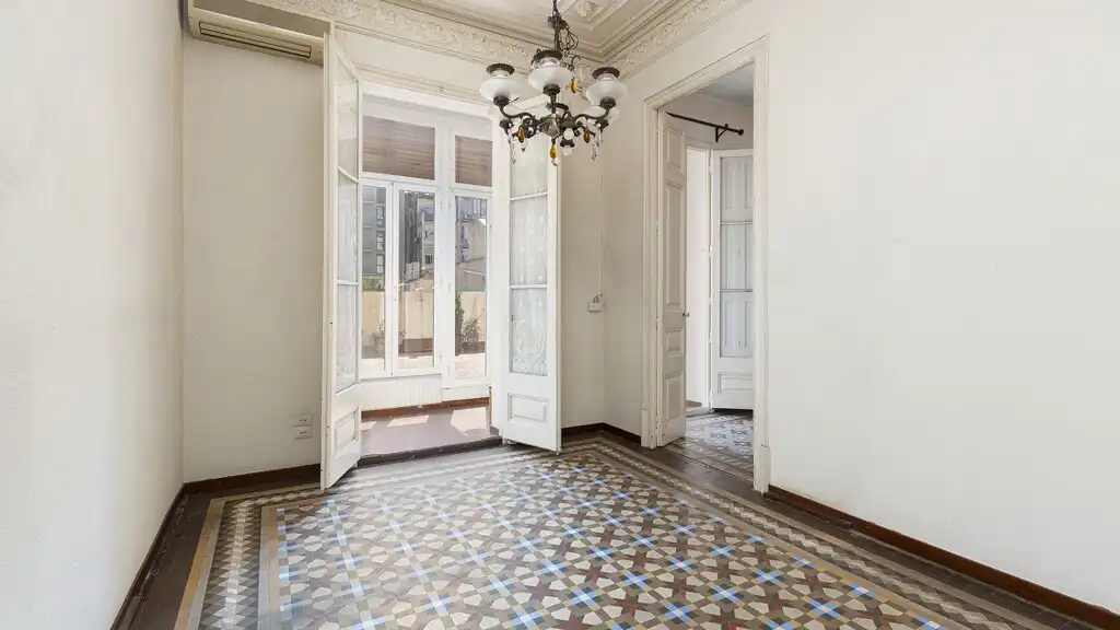 Apartament en venda en Barcelona amb Calefacció, Terrassa i Balcó