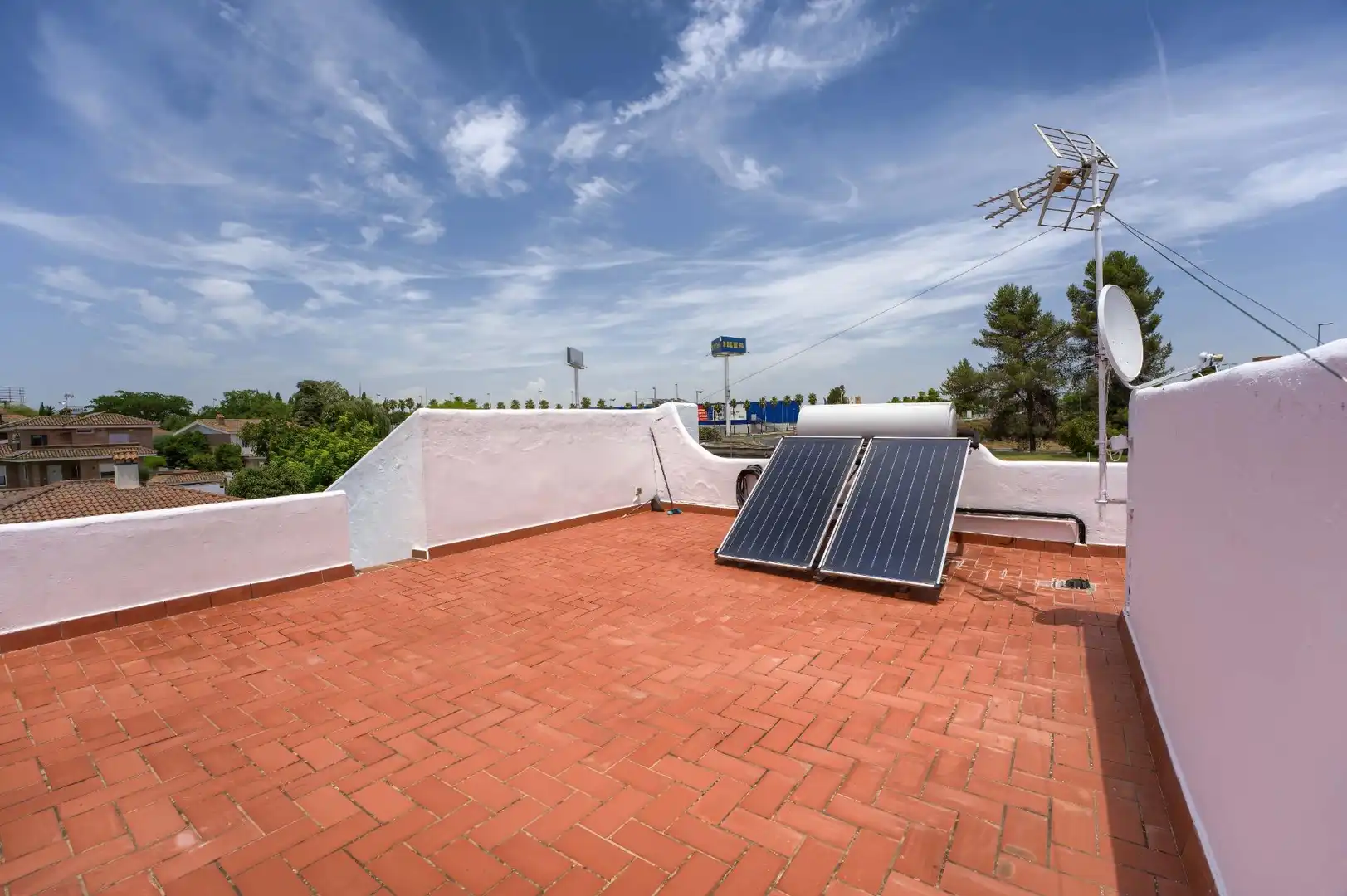 Terrace of Houses for sale in Tomares  with Air Conditioner, Heating and Private garden