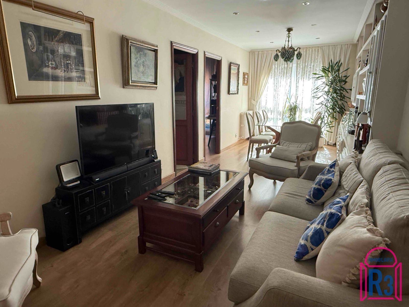 Living room of Flat for sale in León Capital   with Heating and Storage room