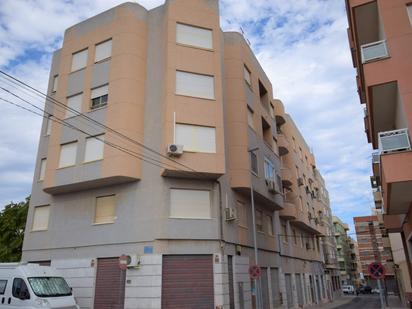 Exterior view of Flat for sale in Elche / Elx  with Terrace, Furnished and Oven