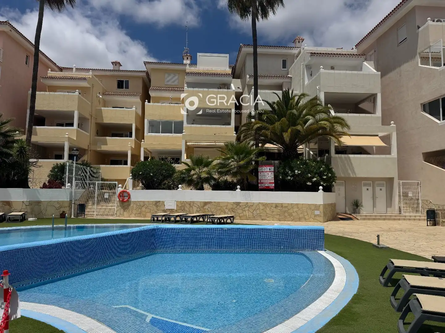 Piscina de Piso de alquiler en Arona con Terraza, Piscina y Amueblado