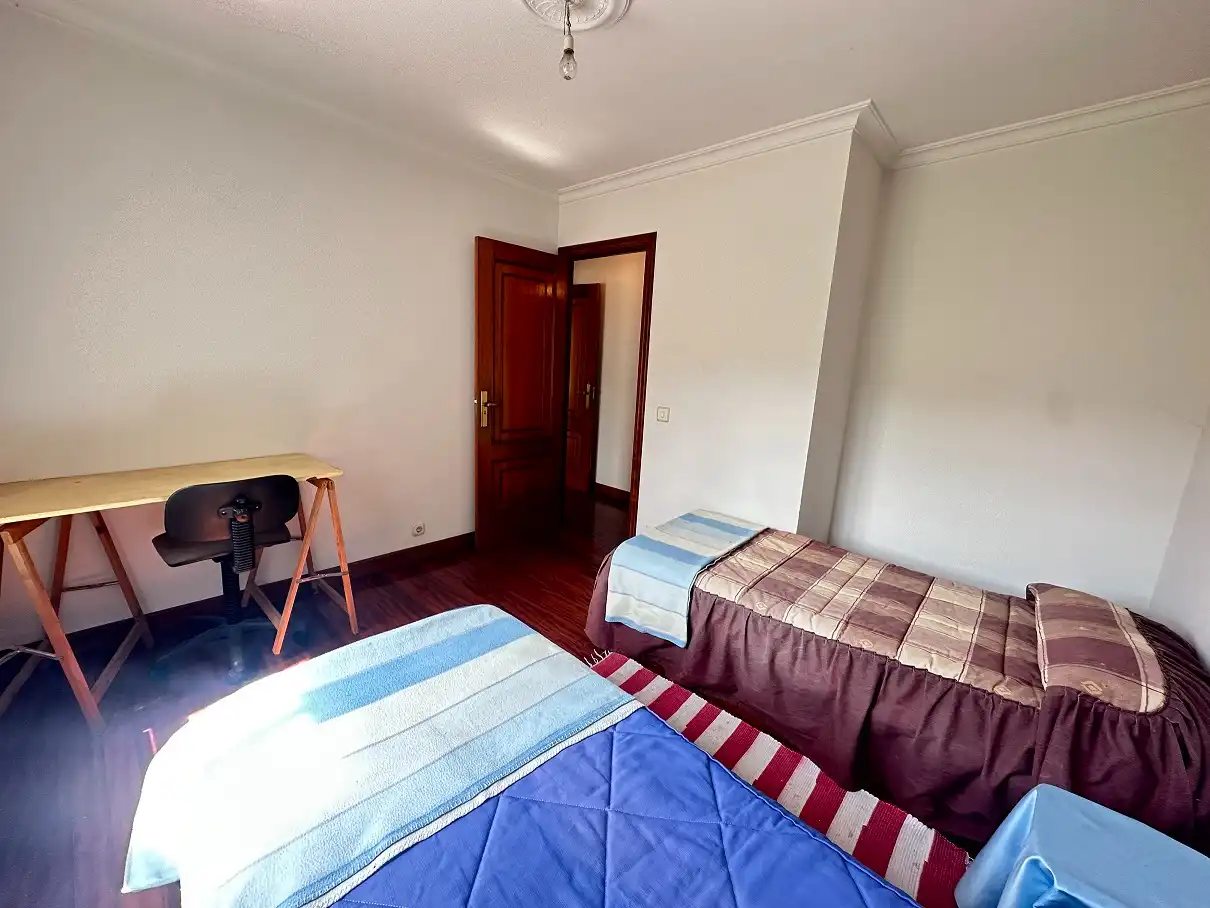 Bedroom of Flat for sale in Santiago de Compostela   with Heating