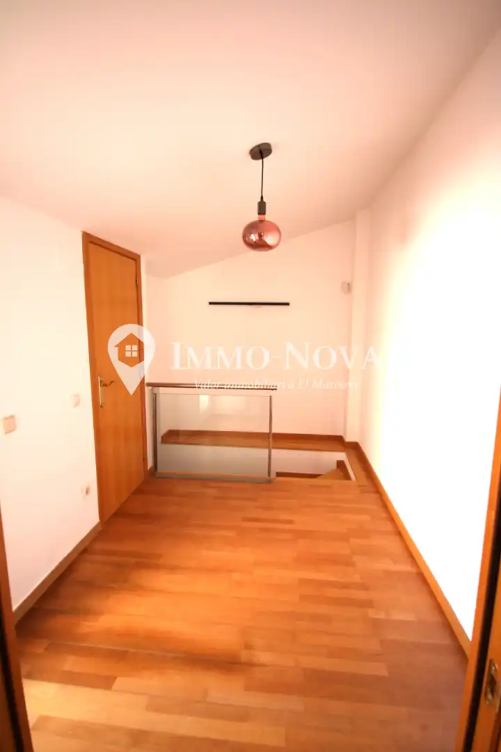 Ático en venta en Mataró con Calefacción, Parquet y Terraza