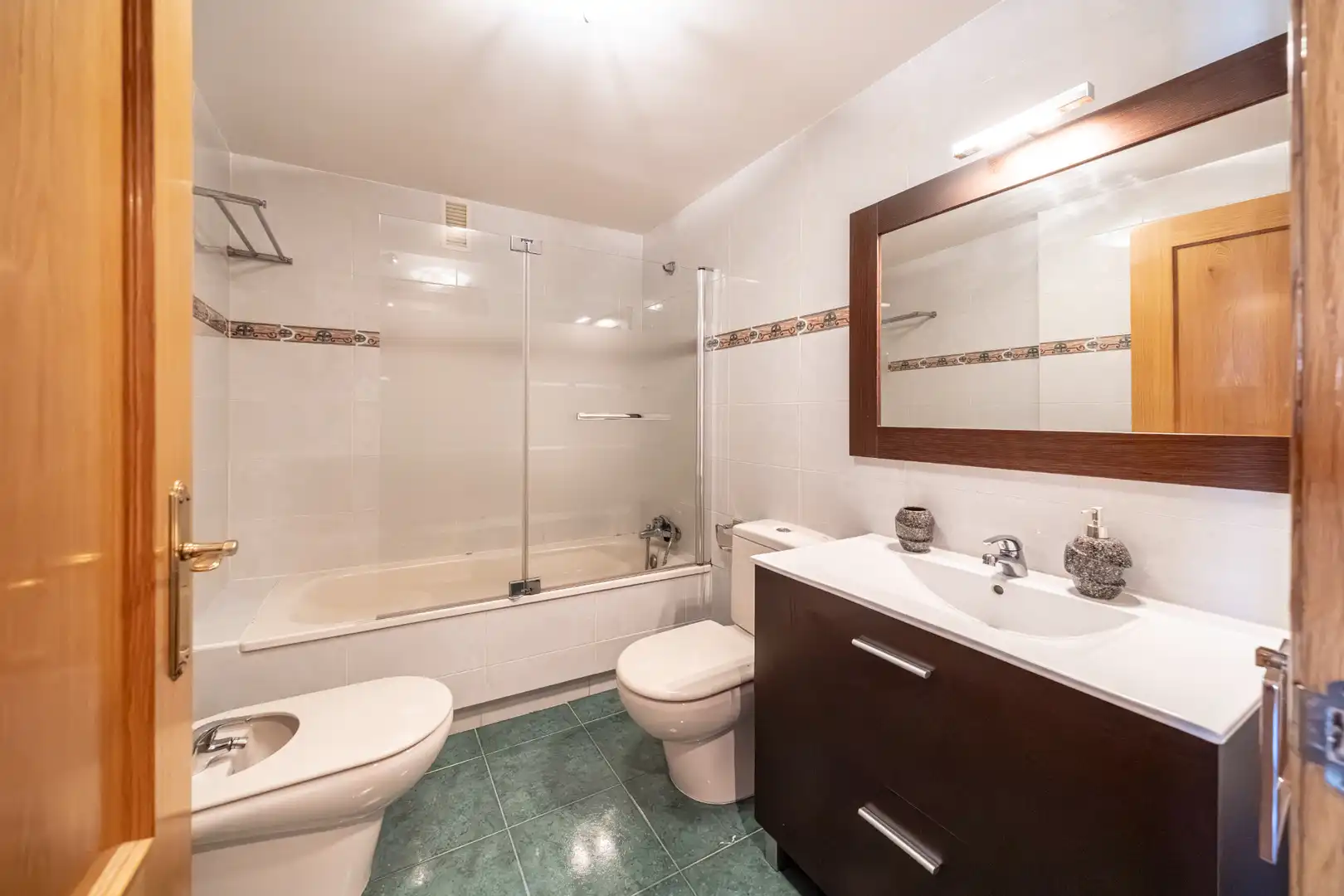 Bathroom of Flat for sale in Torrejón de Ardoz  with Air Conditioner, Heating and Parquet flooring