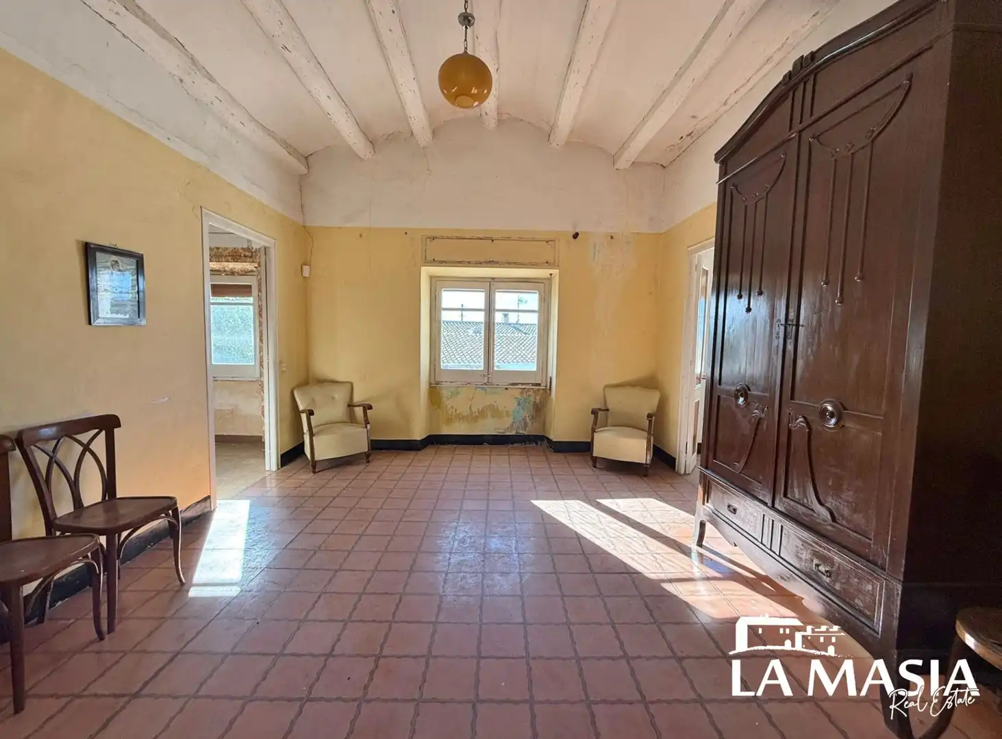 Sala d'estar de Finca rústica en venda en Olèrdola amb Jardí privat i Traster