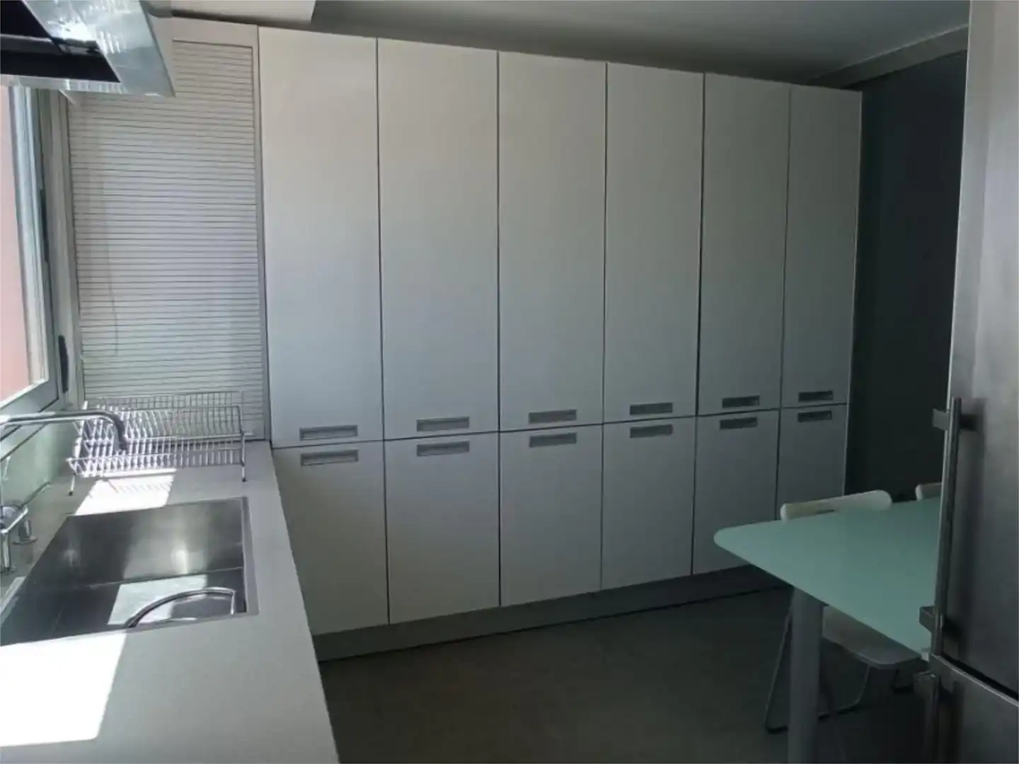 Cocina de Ático de alquiler en Madrid con Aire acondicionado