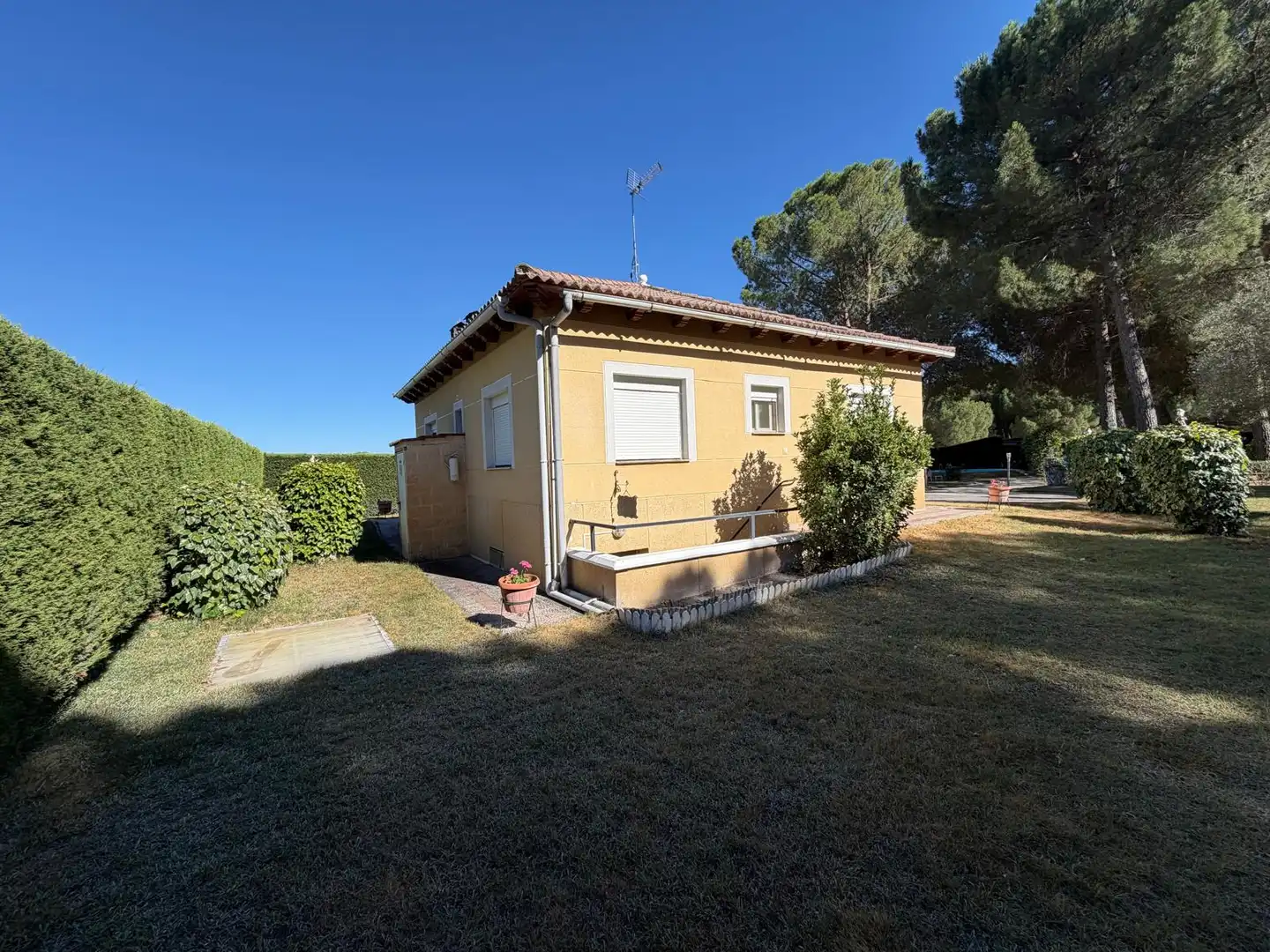 Vista exterior de Finca rústica en venta en Traspinedo con Calefacción, Jardín privado y Terraza
