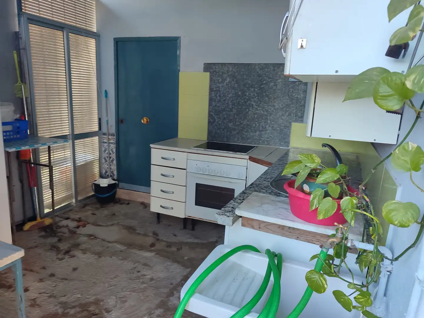 Cocina de Casa o chalet en venta en Utrera con Aire acondicionado, Jardín privado y Terraza