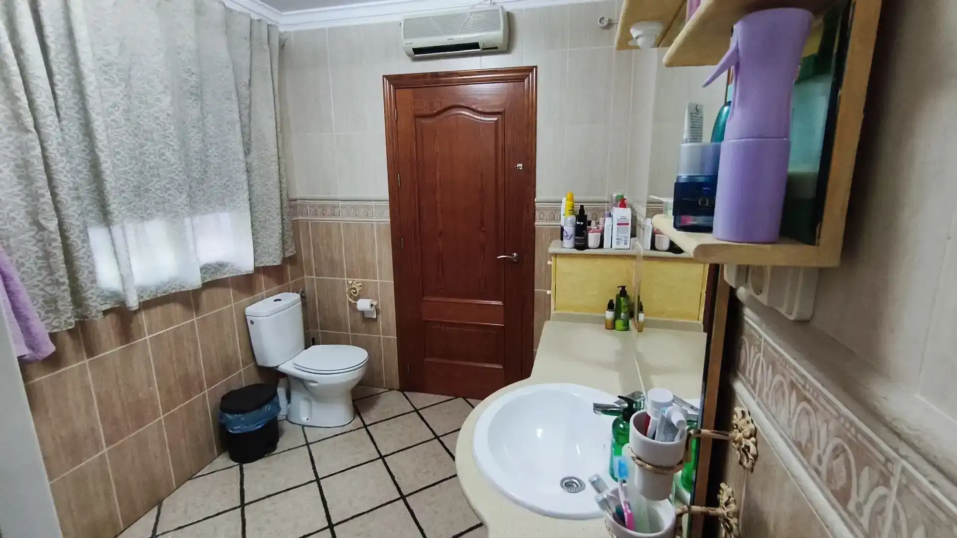 Baño de Dúplex en venta en El Campillo (Huelva) con Aire acondicionado, Horno y Lavadora