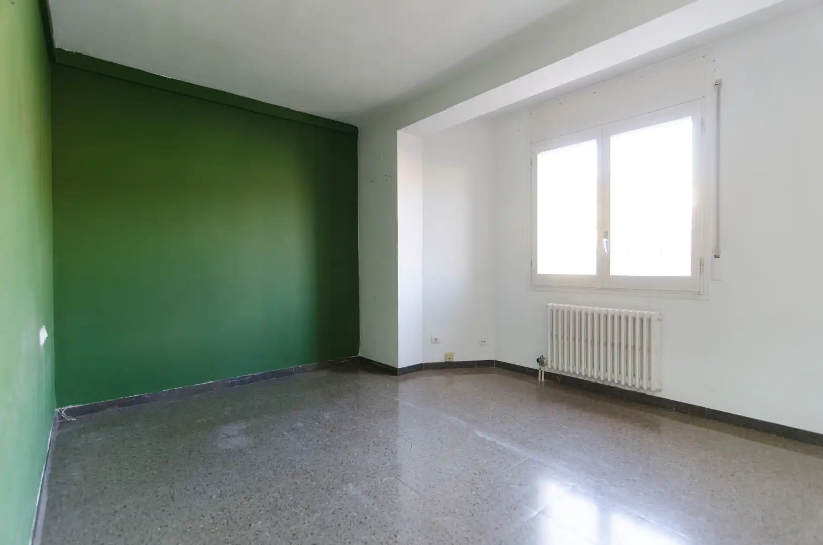 Piso en venta en Manresa con Calefacción, Trastero y Horno