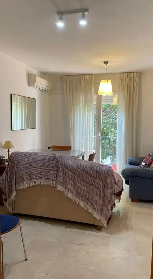 Sala de estar de Piso de alquiler en Granada con Aire acondicionado, Calefacción y Amueblado