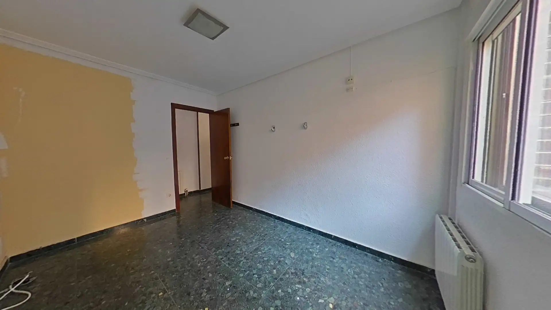 Habitación de Piso en venta en Zaragoza con Calefacción