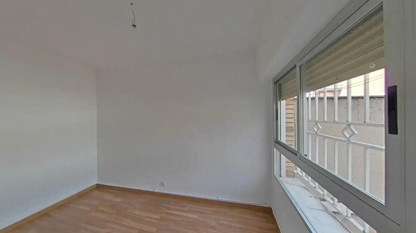 Bedroom of Flat for sale in Madrid