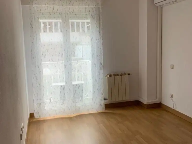 Bedroom of Flat for rent in Arganzuela