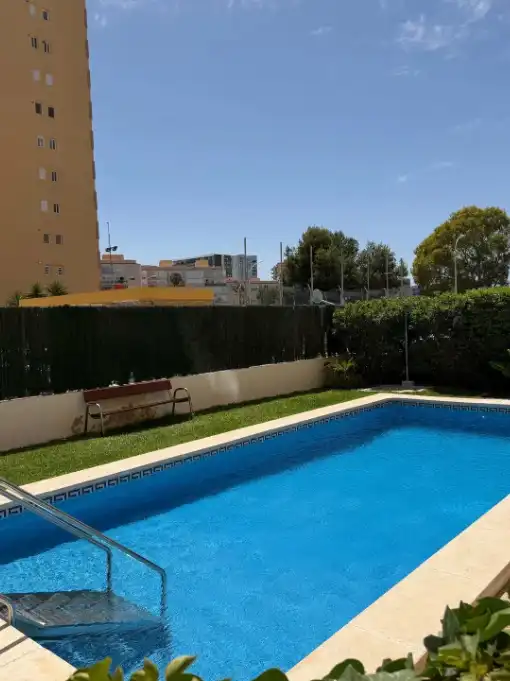 Piscina de Estudio de alquiler en Sagunto / Sagunt con Aire acondicionado, Amueblado y Horno