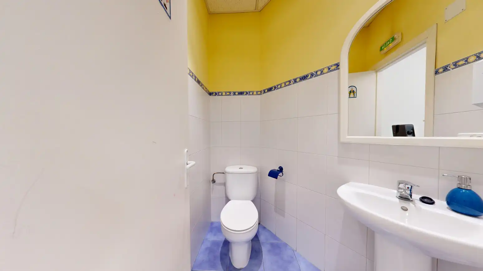 Baño de Local de alquiler en Tafalla