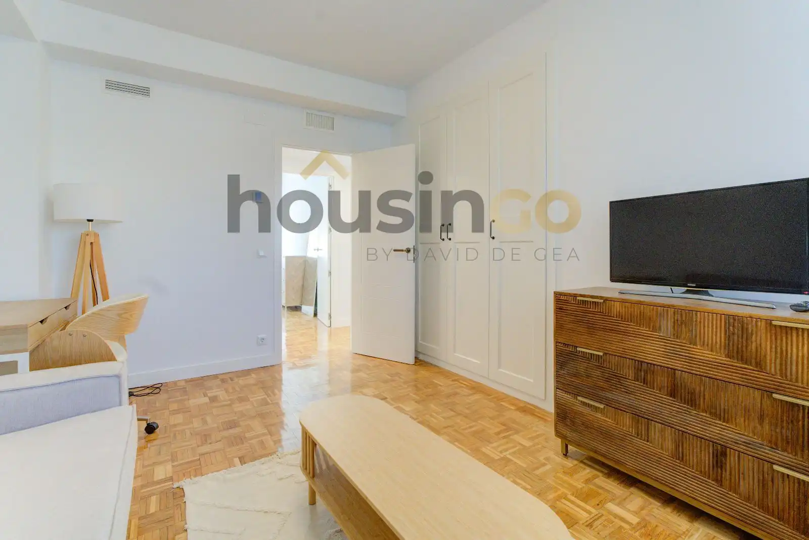 Bedroom of Flat for rent in Madrid  with Air Conditioner, Parquet flooring and Terrace