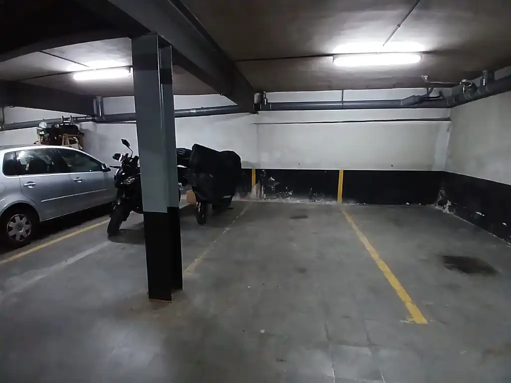 Garaje en venta en Calle Ignasi Iglesias, Poble Nou