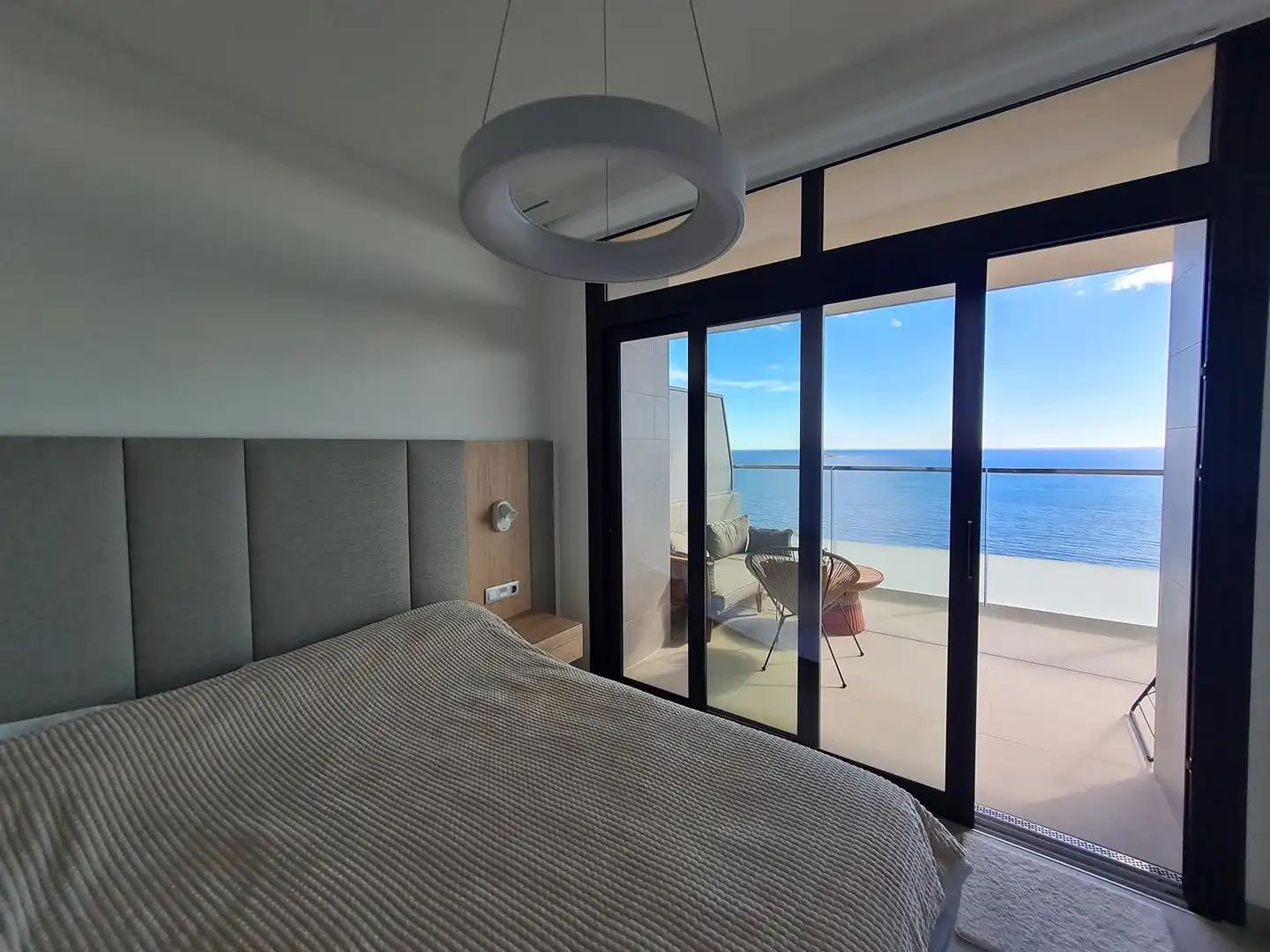 Habitación de Apartamento en venta en Benidorm con Aire acondicionado, Calefacción y Terraza