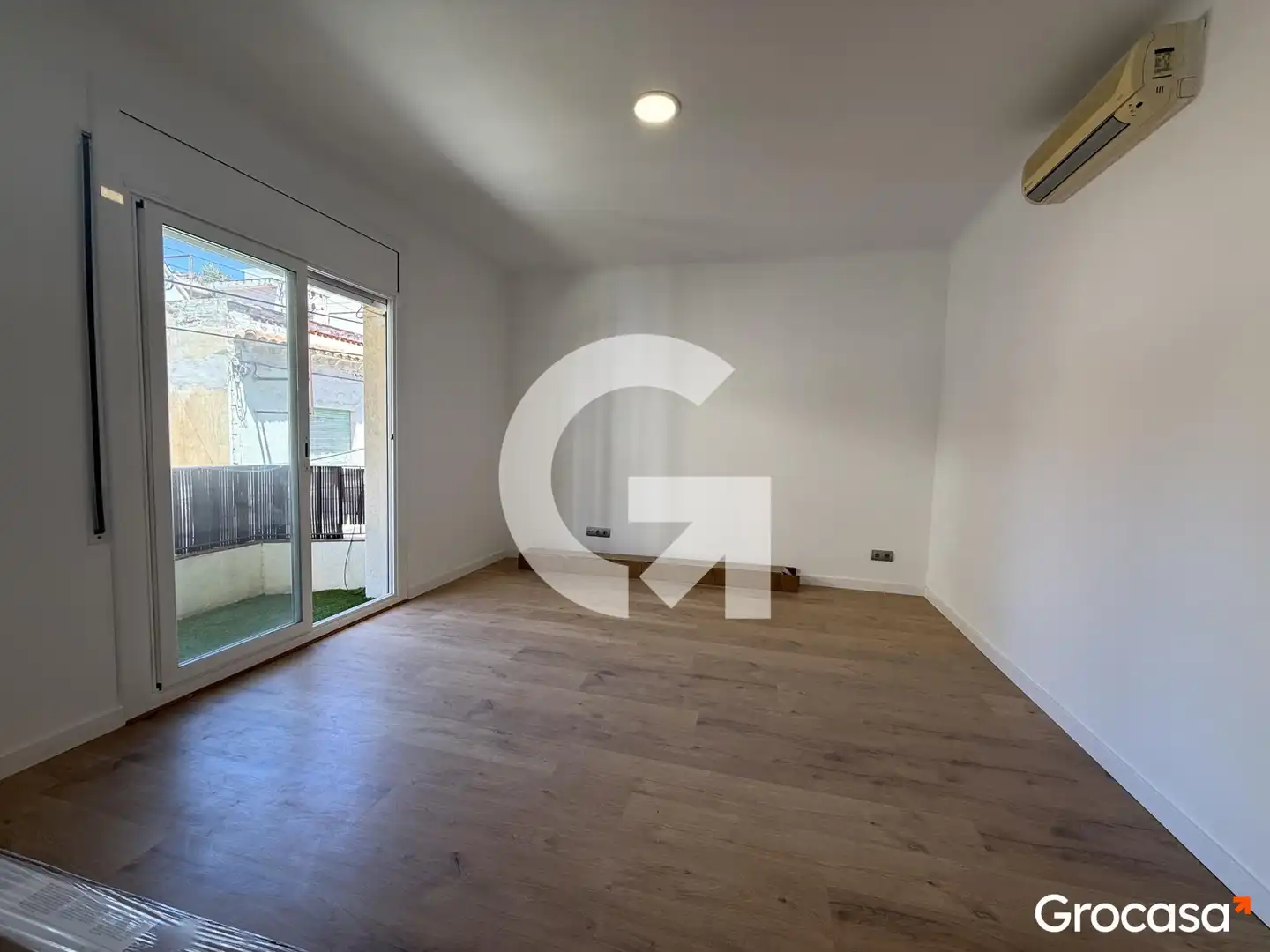 Jardín de Piso en venta en Premià de Mar con Aire acondicionado, Trastero y Horno