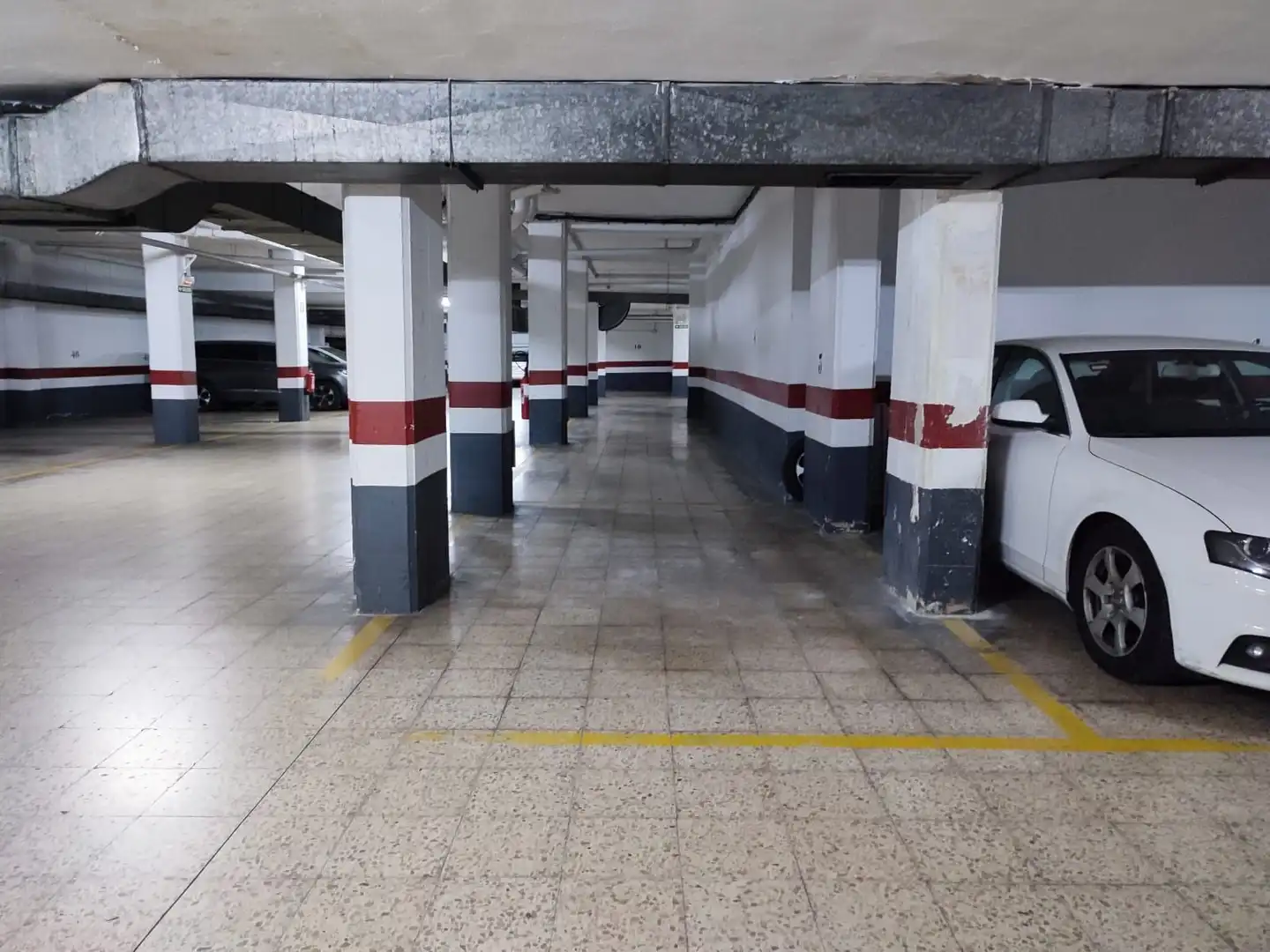 Aparcament de Pis en venda en  Pamplona / Iruña amb Calefacció, Terrassa i Traster