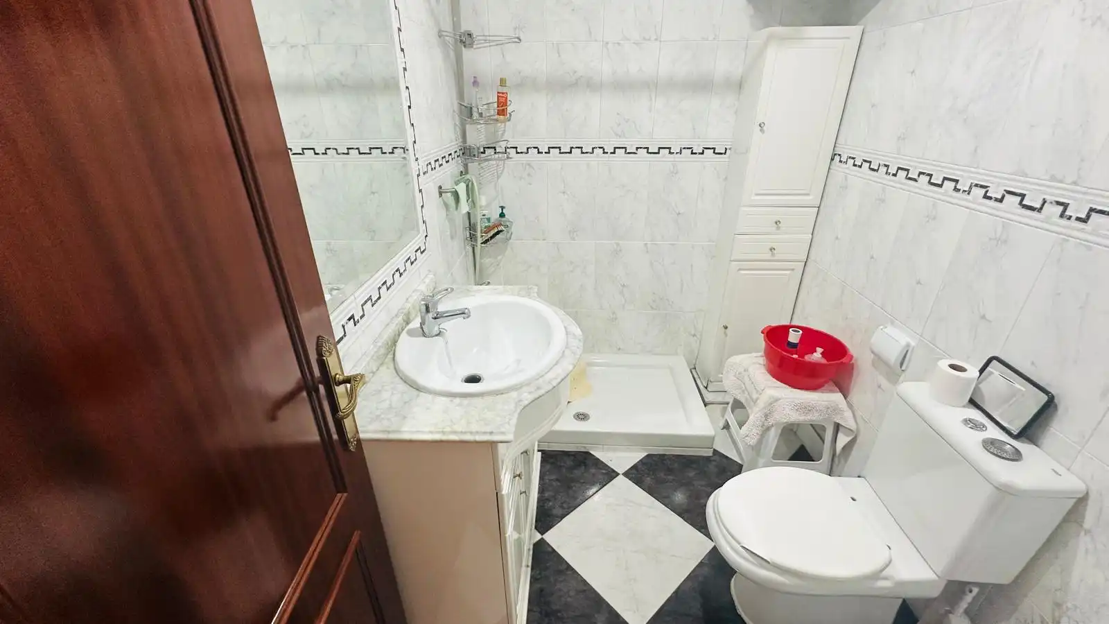 Baño de Piso en venta en Sevilla con Aire acondicionado, Calefacción y Terraza