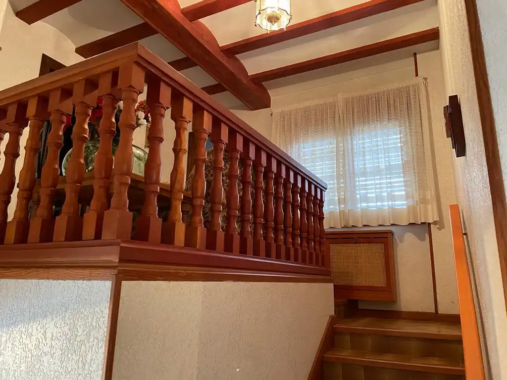 Casa o xalet en venda en Castañares de Rioja amb Calefacció, Jardí privat i Parquet