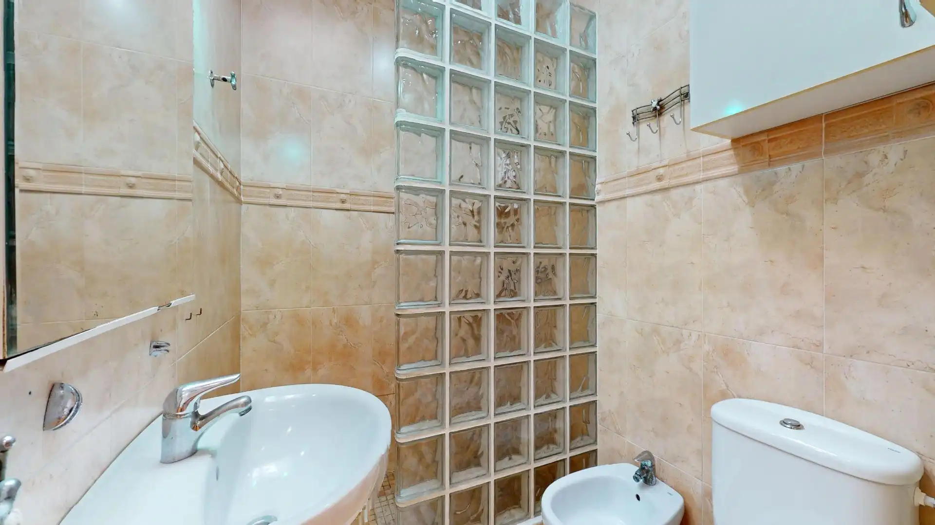 Baño de Ático en venta en Pilar de la Horadada con Terraza, Trastero y Amueblado